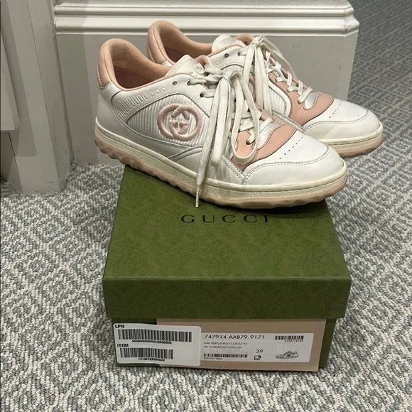EUC Gucci Mac80 White and Pink Sneakers Womens 39 - Picture 1 of 5